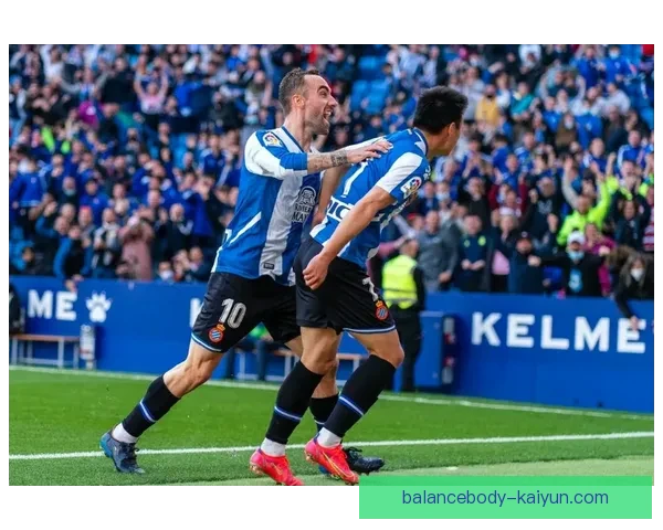 西甲转会风云：各队动态分析，市场走势值得关注